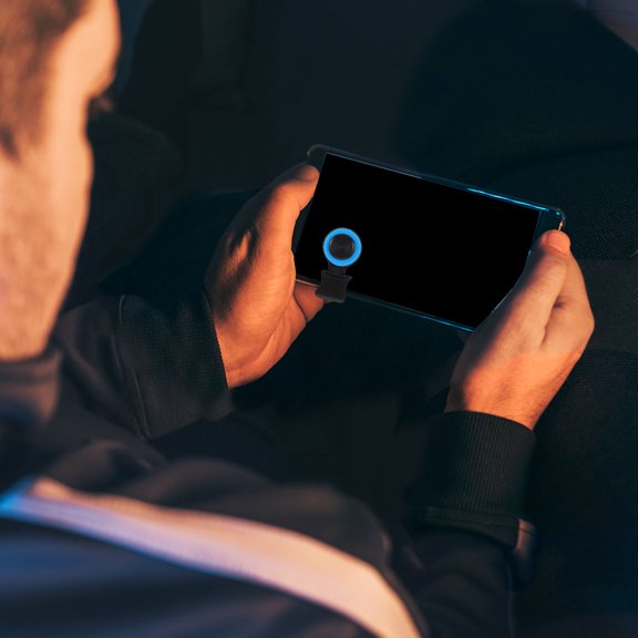 FOMIYES Phone Game Trigger Controller with Enhanced Control for Mobile Gameplay