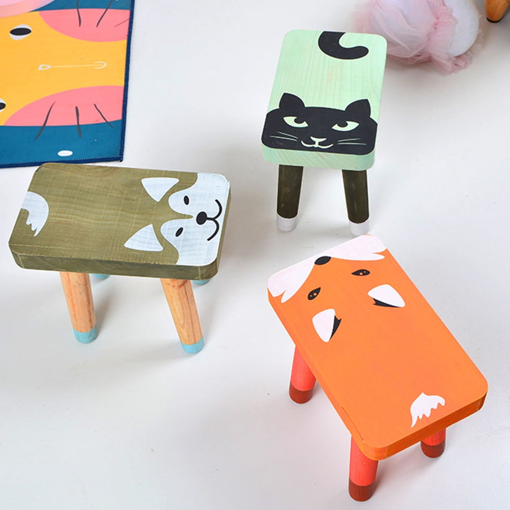 FONDOTIN 1Pc Cartoon Wooden Footstool Children Step Stool Household Stool Furniture (Dog)