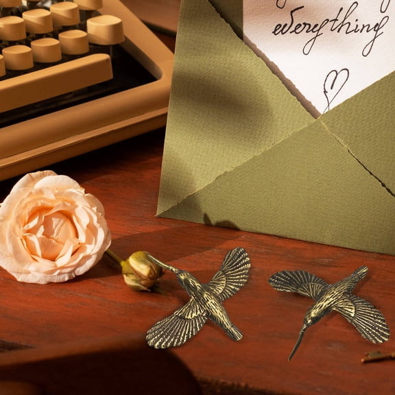 FONDOTIN 2Pcs Brass Bird Sculpture Retro Design Desktop Bird Decor for Office Home Use