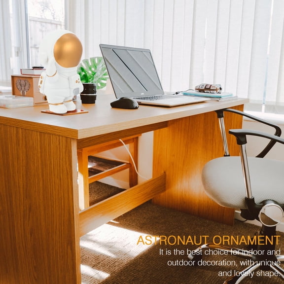 FONDOTIN Golden Resin Spaceman Figurine Astronaut Sculpture Desktop Resin Decoration Ornament