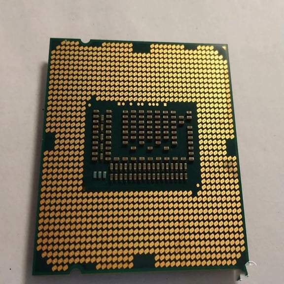 FOR e3-1230v Ivy Bridge Processor 3.3ghz 5.0gt/s 8mb LGA 1155