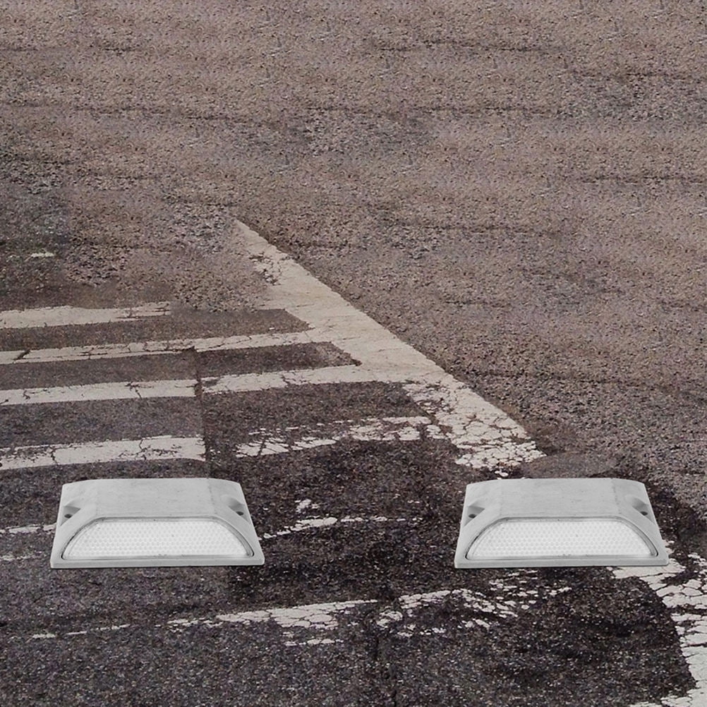 FRCOLOR 4pcs Road Reflectors Street Pavement Asphalt Markers Reflective Driveway Markers Driveway Reflectors Markers for Sidewalks Crossings