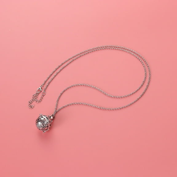 FRCOLOR Hollow Aromatherapy Pendant Necklace Copper 1Pcs for Women with Air Freshener