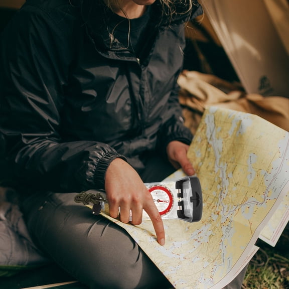 FUEENIRVA 1Pack Multifunctional Abs Compact Design Outdoor Compass for Navigation Hiking Camping 4.3x2.6x0.8in