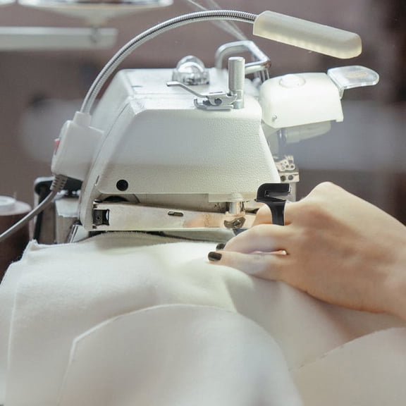 FUEENIRVA Cutter 12Pcs For Crafting Enthusiasts Sewers Quilters Knitters