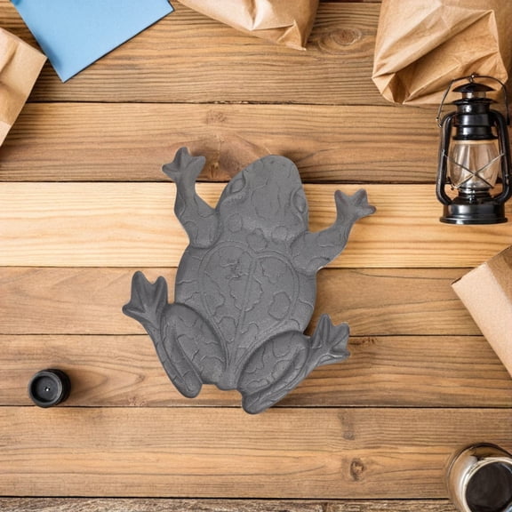 FUEENIRVA Outdoor Cast Iron Frog Statue Stepping Stone for Garden Pathway and Patio Decor