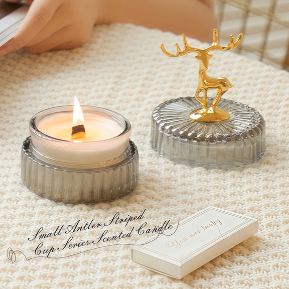 FUNDAY Soy Candles Soy Wax Wooden Wick Scented Candle, Deer-Shaped Glass Cup, Holiday Home Fragrance Gift