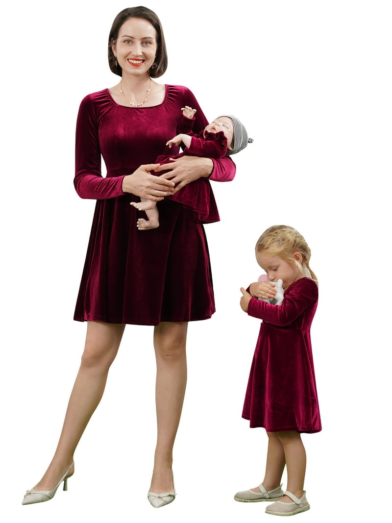 white christmas dresses [Plus Size] Red & Green 1950s Christmas Snowflake Swing Dress main image 1
