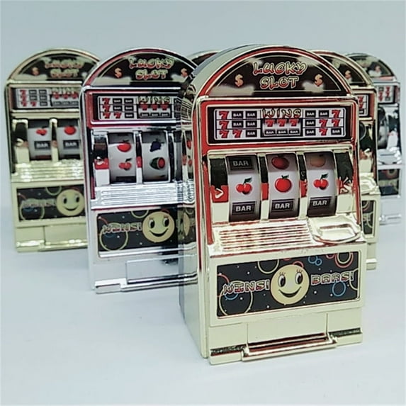 FZFLZDH Mini Slot Machine Toy, 1 pieces Of Fun Toy Mini Lucky Slot Hangar With Spinning Reel, For Creative Holiday Gift Birthday Cake Decoration