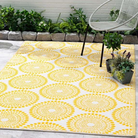 Fab Habitat Outdoor Rug - Waterproof, Fade Resistant, Crease-Free - Premium Recycled Plastic - Floral Medallion - Porch, Deck, Balcony, Mudroom, Laundry Room, Patio - Rio - Yellow - 3 x 5 ft
