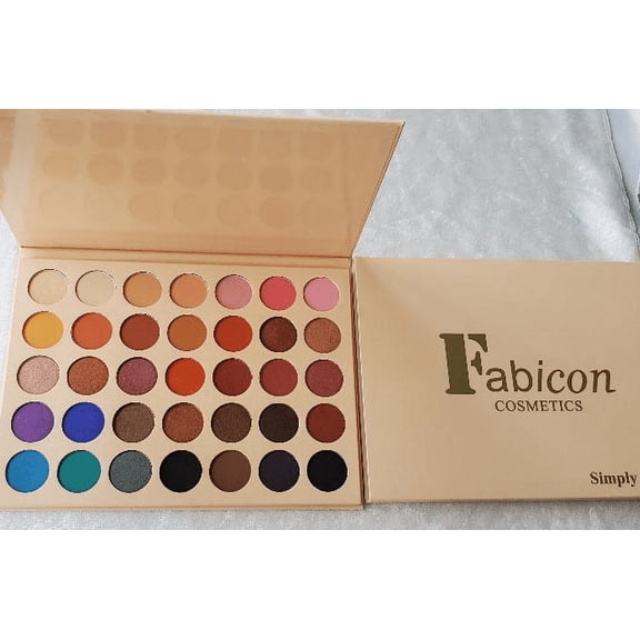 Fab Icon Expert Wear  Simply Fabulous Eyeshadow Palette Cosmetics Kit