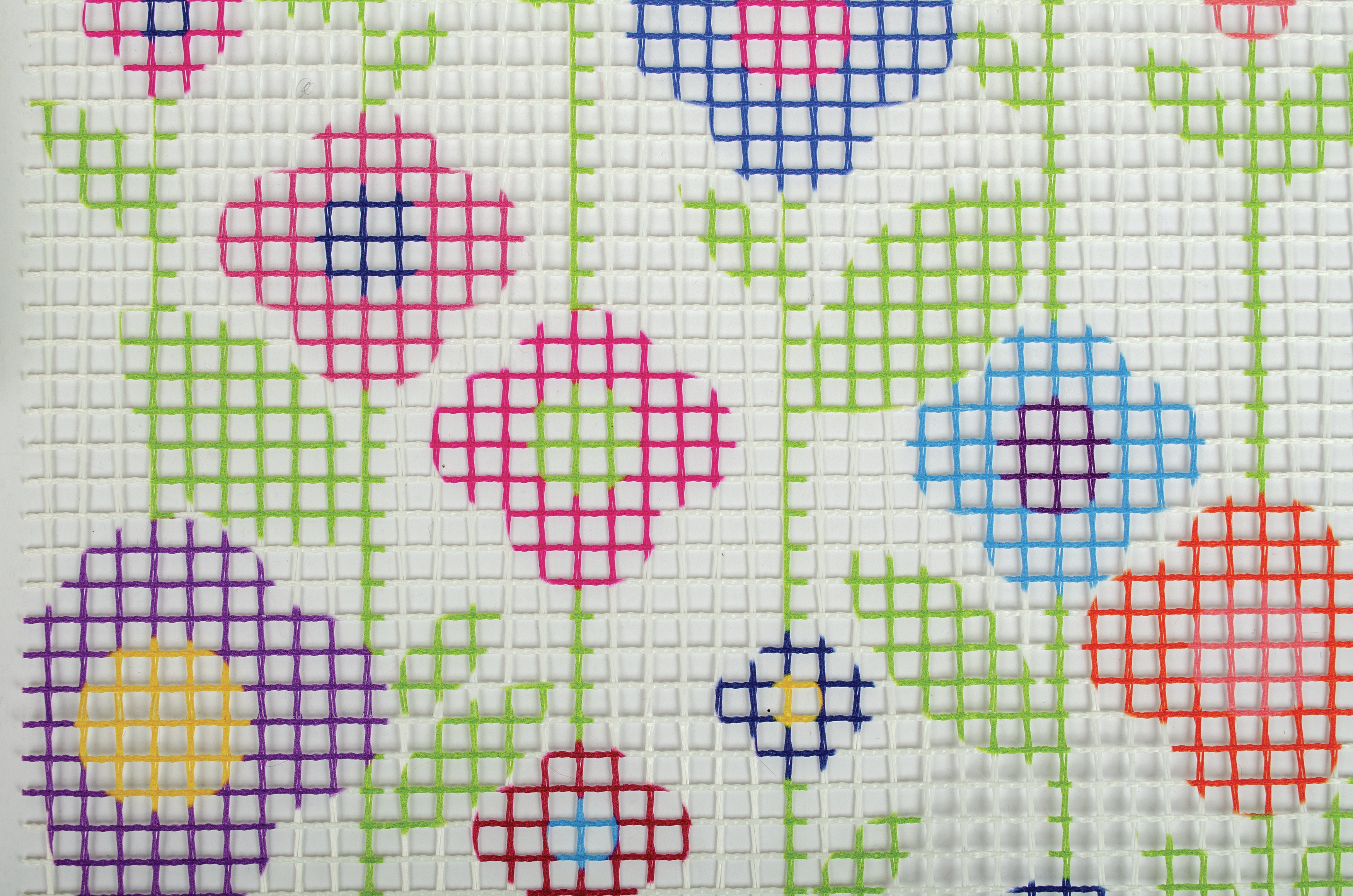 Fabric Editions Needle Creations Latch Hook Wall Hanging KitFlowers