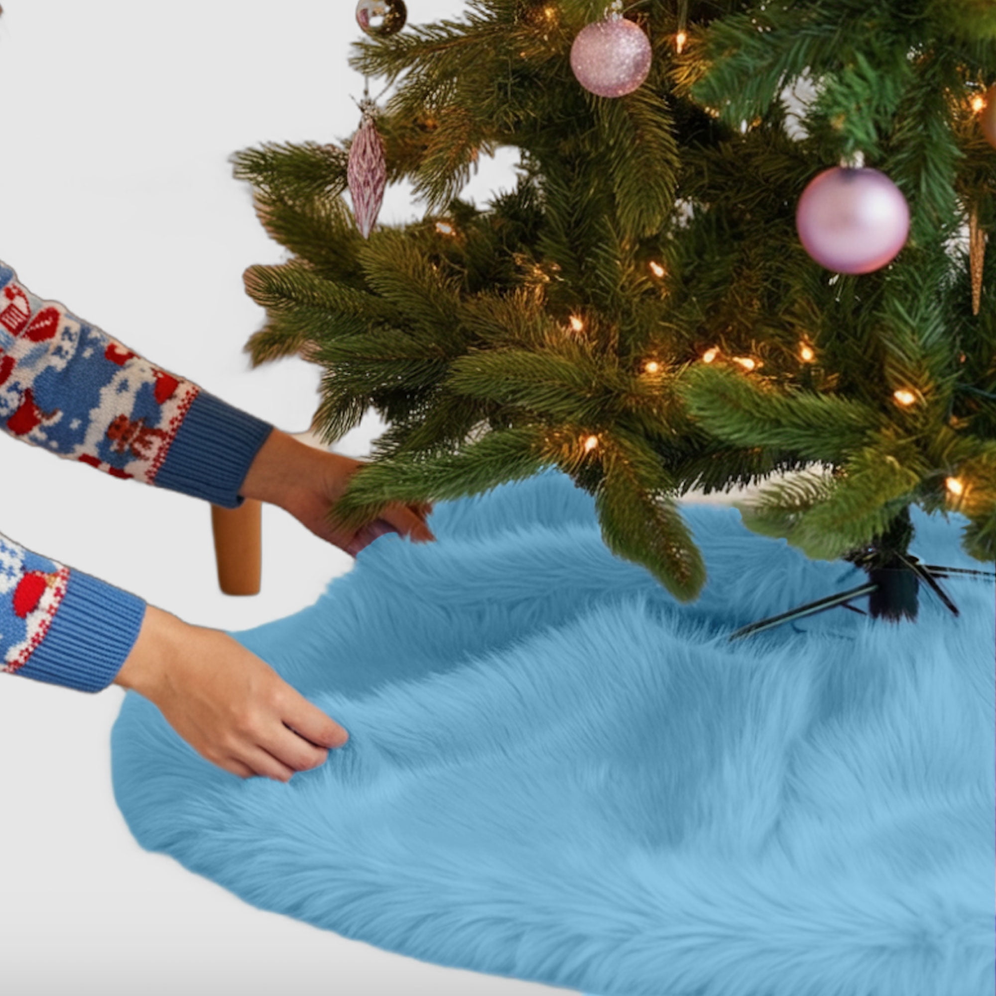 Baby Blue Faux Fur Christmas Tree Skirt, 36-inch Diameter