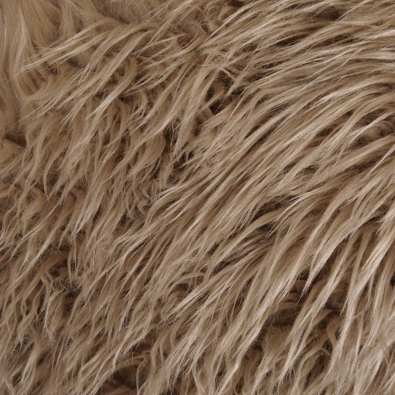 FabricLA Shaggy Faux Fur Fabric - 12 X 12 Inches Pre-Cut - Use Fake Fur  Fabric for DIY, Craft Fur Decoration, Fashion Accessory, Hobby - Turquoise