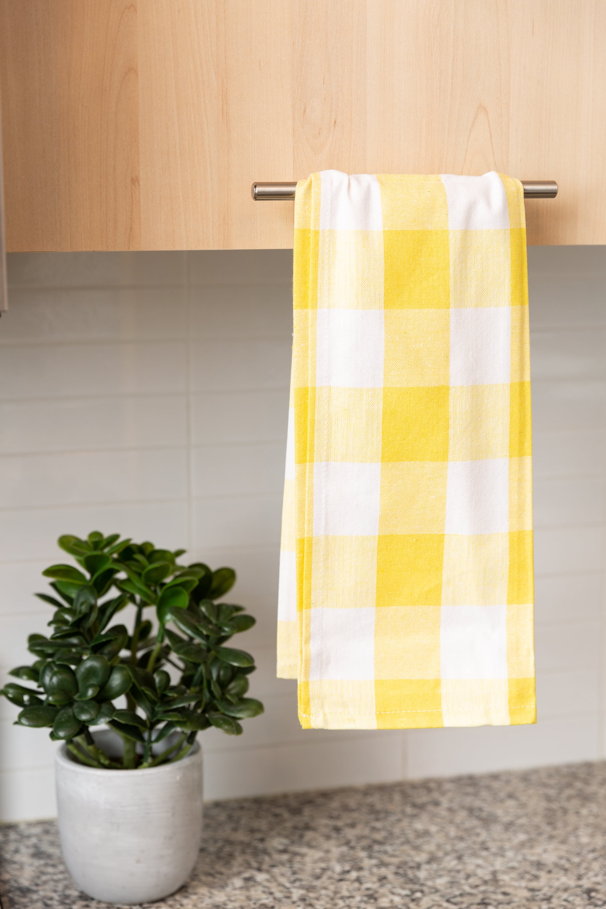 Fabstyles Country Check Apron 100% Cotton with Front Pocket, 36" X 32"