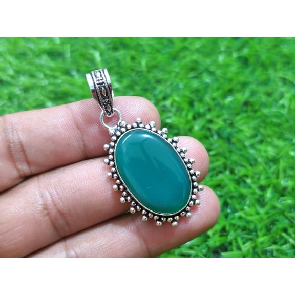 Fabulous Green Onyx Cabochon Gemstone Handmade 925 Sterling Silver Pendant 41 mm