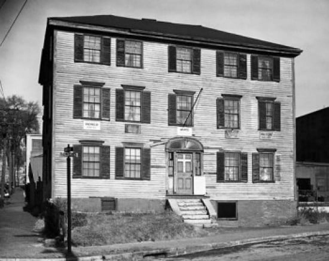 Facade of a house Birthplace of Henry Wadsworth Longfellow Portland Maine USA Canvas Art - (18 x 24)