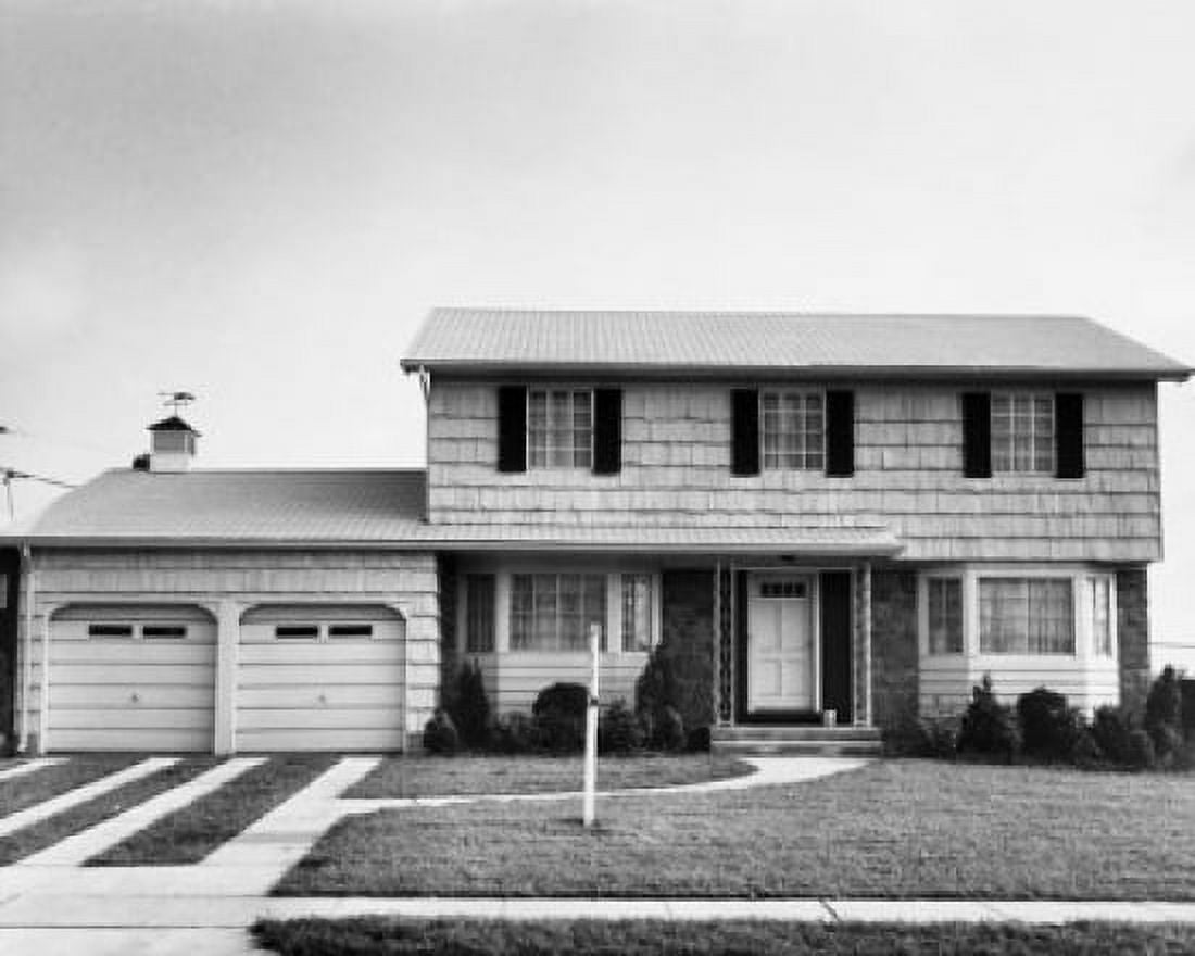 Facade of a house Canvas Art - (18 x 24)