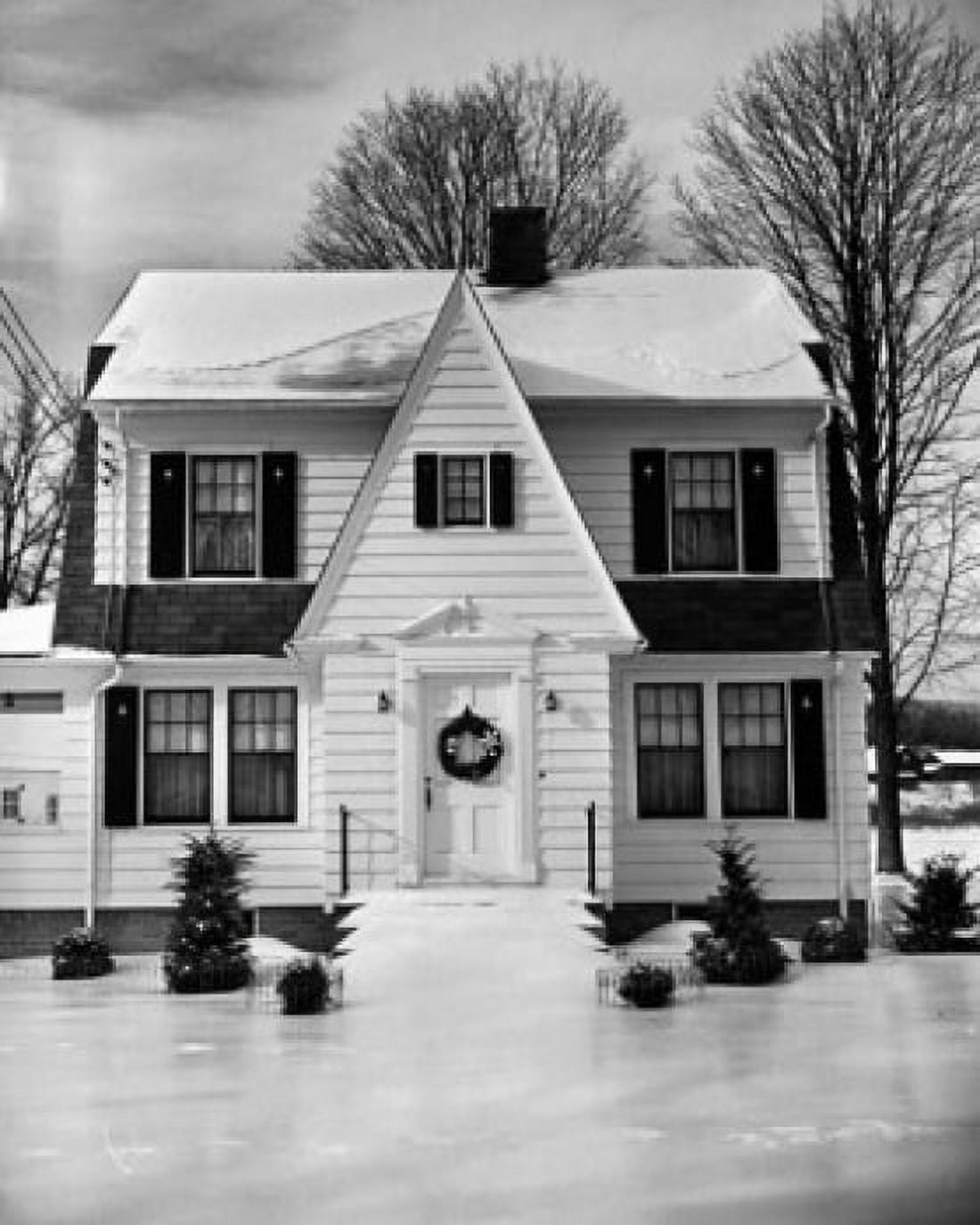 Facade of a house Canvas Art - (24 x 36)