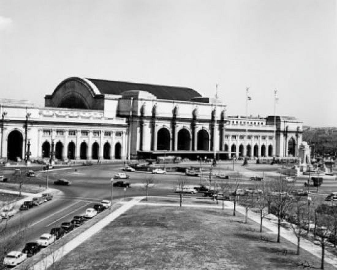 Facade of a railroad station Union Station Washington DC USA Canvas Art - (18 x 24)