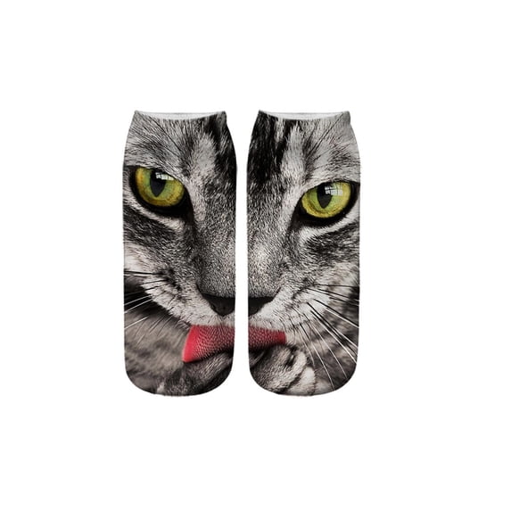 Face Print Socks Unisex Cute Mid-Calf Socks with Realistic Digital Face Artwork, Soft Breathable Fabric, Comfortable Fit for Everyday Wear and Gifting