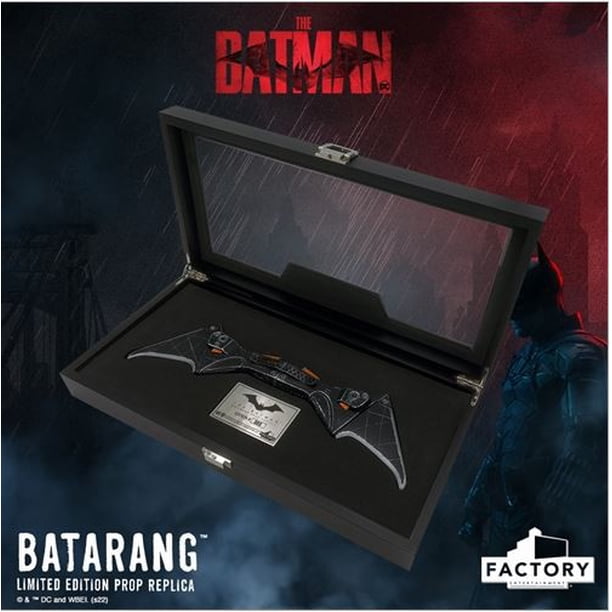 Batman Batarang Replica | Articulated figures for ecommerce Batman Batarang Replica | Articulated figures for ecommerce