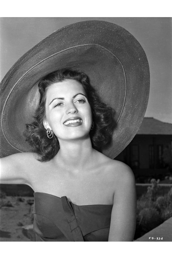 Faith Domergue in Floppy Beach Hat Photo Print (8 x 10)