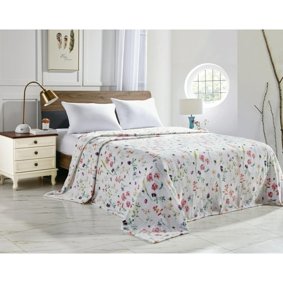 Faith, Hope, Love Home Dcor Primavera in Bloom Oversized Luxe Plush King Size Blanket (102" x 90")