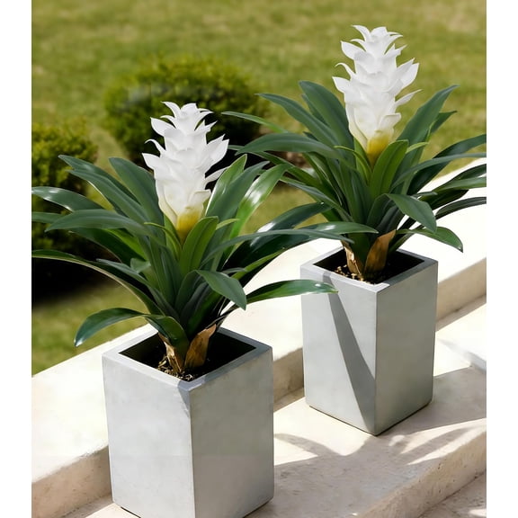 Artificial Bromeliad Plants for Outdoors, 2 Pcs 16.93" UV Resistant Realistic Faux Flowers, Durable Outdoor Garden Decor for Patio, Porch, Yard, Planters, Indoor & Outdoor Use