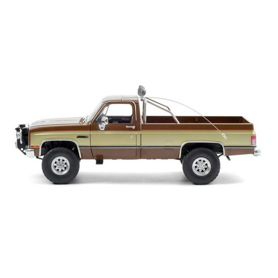 Fall Guy Stuntman Association - 1982 GMC K-2500 Sierra Grande Wideside Pickup Car