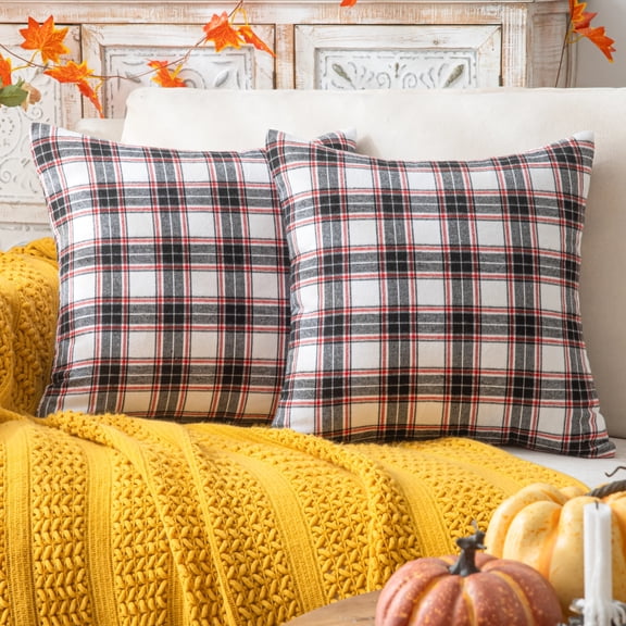 Christmas Plaid Decorative Throw Pillow Covers Scottish Tartan Cushion Case Polyester for Farmhouse Home Holiday Decor