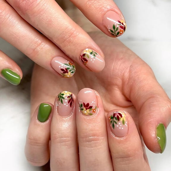 Fall Press on Nails Square Short Fake Nails Green False Nails with Flower Leaf Designs Autumn and Winter Stick on Nails Glossy Full Cover Glue on Nails Acrylic Nails for Women Girls 24 Pcs Style