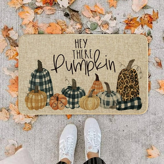 Fall Welcome Pumpkin Doormat Rug, Thanksgiving Autumn Polka Dots Decorative Outdoor Mat Non Slip Rubber Backing for Entrance Seasonal Outside Indoor Front Kitchen Decortion 15.7 x 23.6 Inch