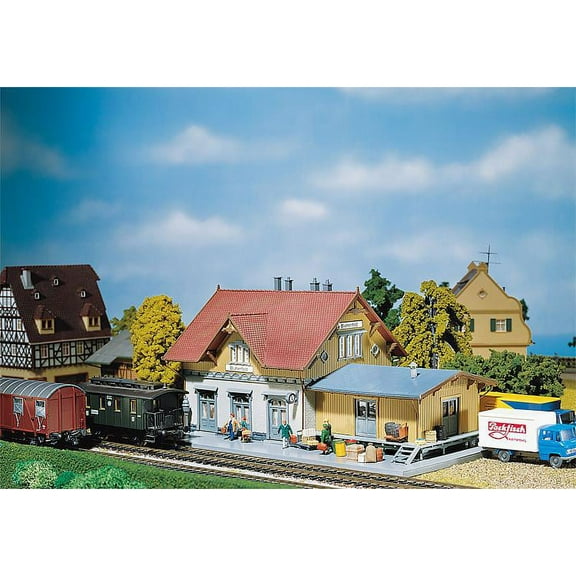 Faller HO Scale Building/Structure Kit Wayside Blumenfeld Depot/Train Station