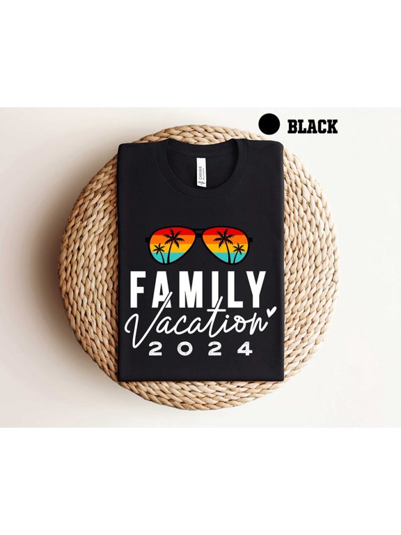 Family Cruise Vacation Adventure Memories Graphic Design T-Shirt