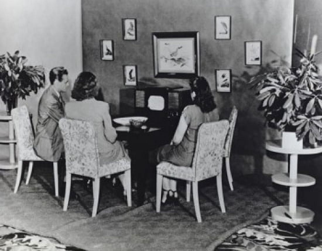 Family Watching Television on RCAs First Commercially Produced Black-and-White Television Set (Model 630TS) - Ca 1946 Canvas Art - (18 x 24)