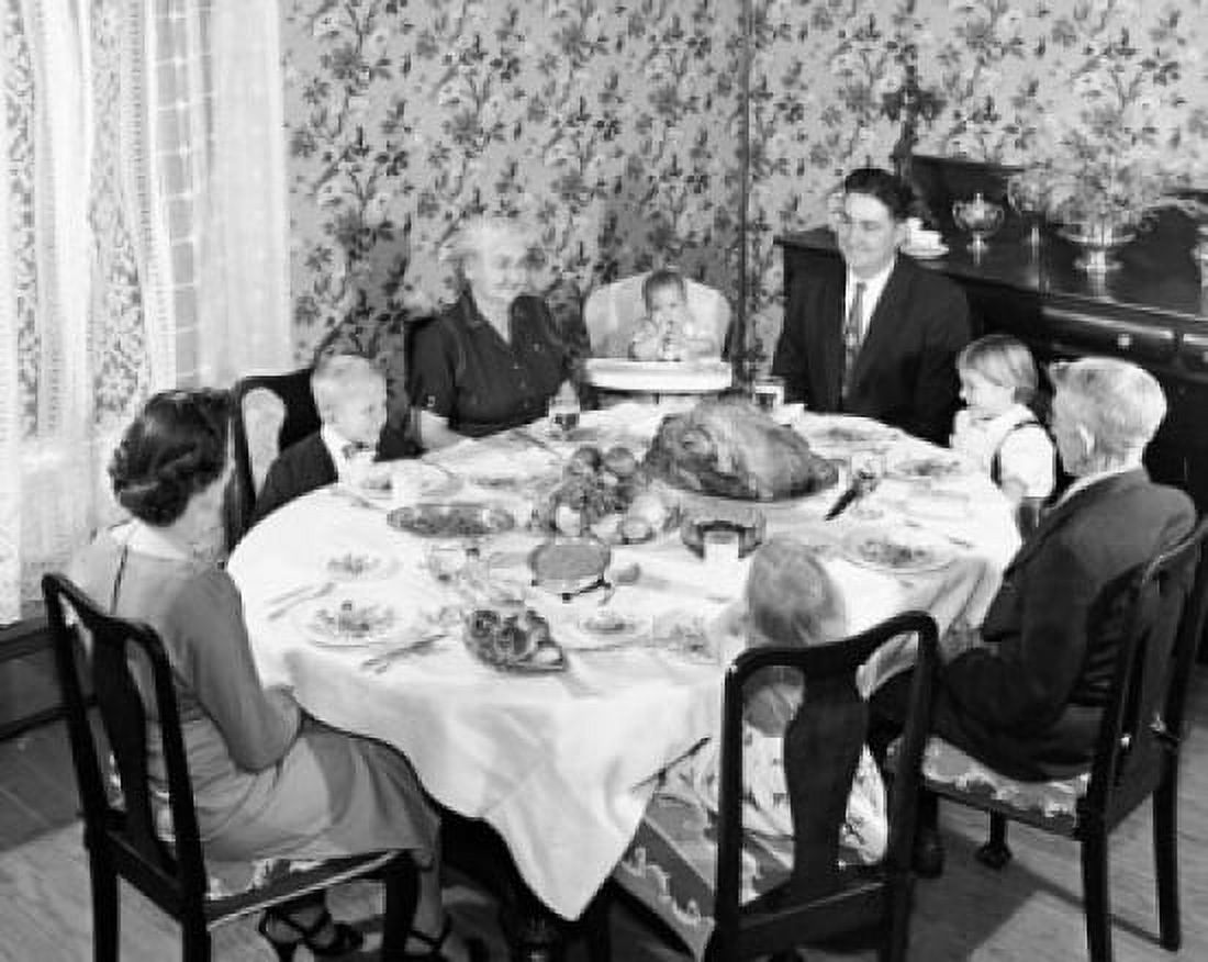 Family at a dining table on Thanksgiving Day Canvas Art - (18 x 24)