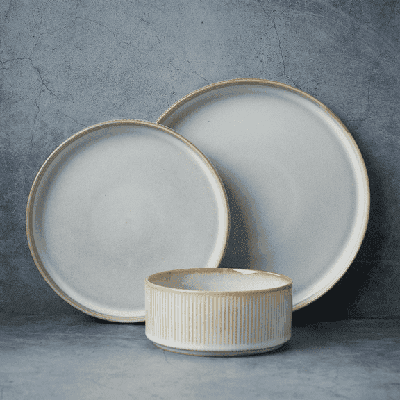 Famiware Stoneware Dinnerware Set for 4, 12-Piece Plates & Bowls, Cappuccino White