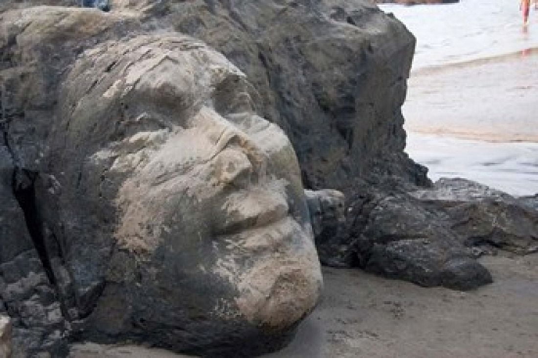 Famous Face of Shiva on the Rock on Vagator Beach Goa India Canvas Art - Micah Wright  DanitaDelimont (26 x 17)