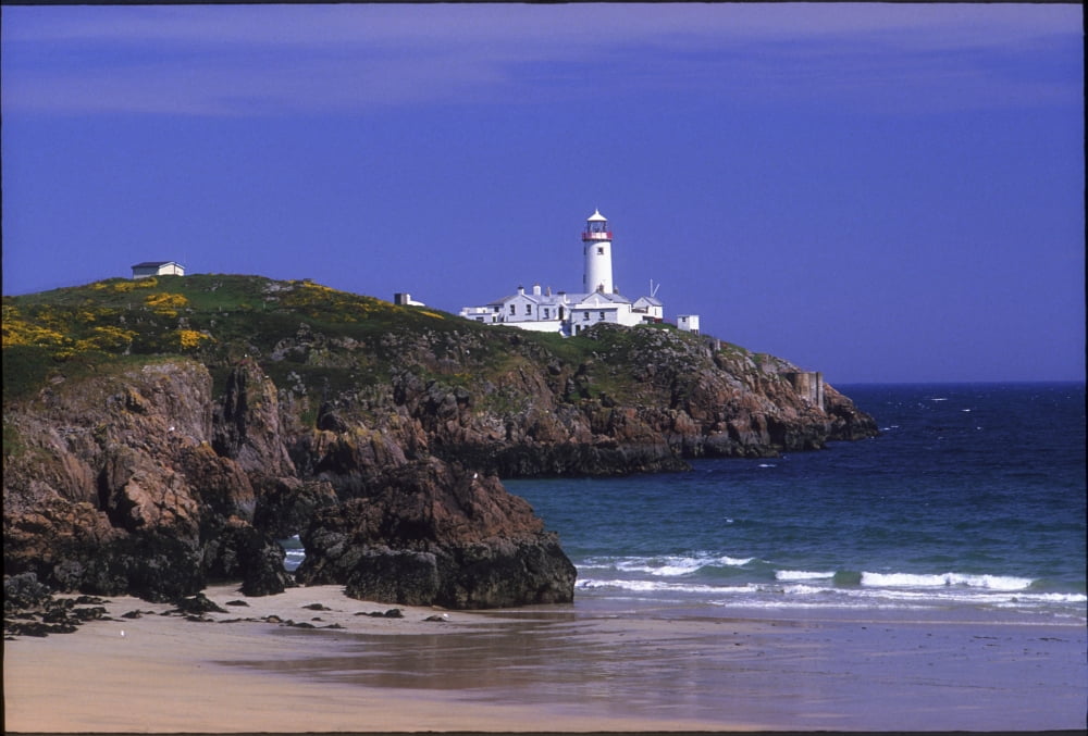 Fanad Head Lighthouse Co Donegal Ireland Lighthouse Built In 1817 At Entrance To Lough Swilly From Mulroy Bay Canvas Art - The Irish Image Collection Design Pics (38 x 26)