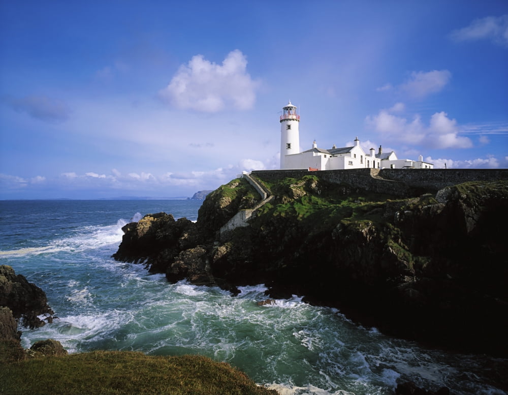 Fanad Lighthouse Co Donegal Ireland Canvas Art - The Irish Image Collection  Design Pics (17 x 13)