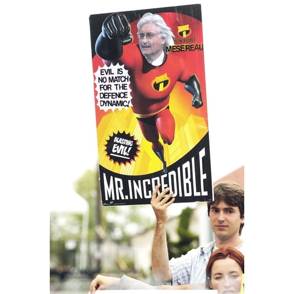 Fans At Court Appearance For Michael Jackson Trial For Child Molestation, Santa Barbara County Courthouse, Santa Maria, Ca, May 31, 2005. Photo By Michael GermanaEverett Collection Celebrity (8 x 10)