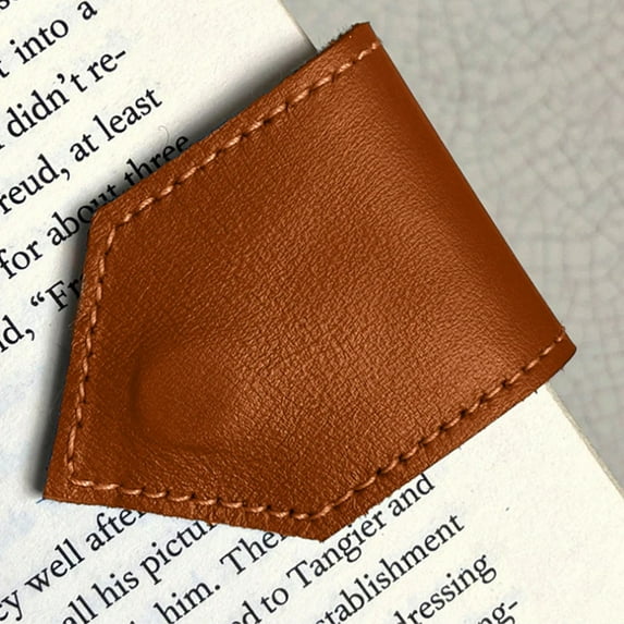 Fanshiluo 2pcs Magnetic Bookmarks Leather Bookmark Personalized Bookmark Gift For Her Gift For Book Lover Magnetic Leather Bookmark With Engraved Magnetic Bookmark