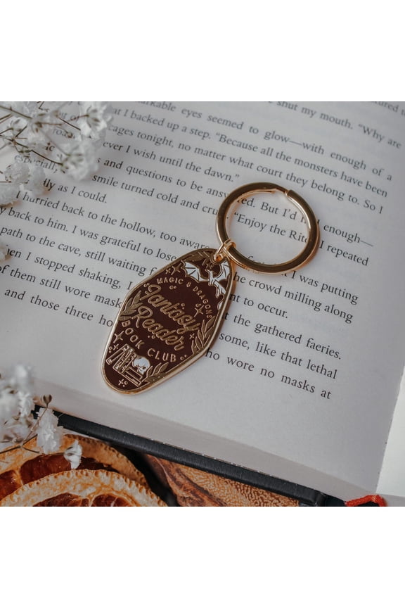 Fantasy Reader Metal Keychain for Fantasy Readers and Book Lovers (1 keychain)