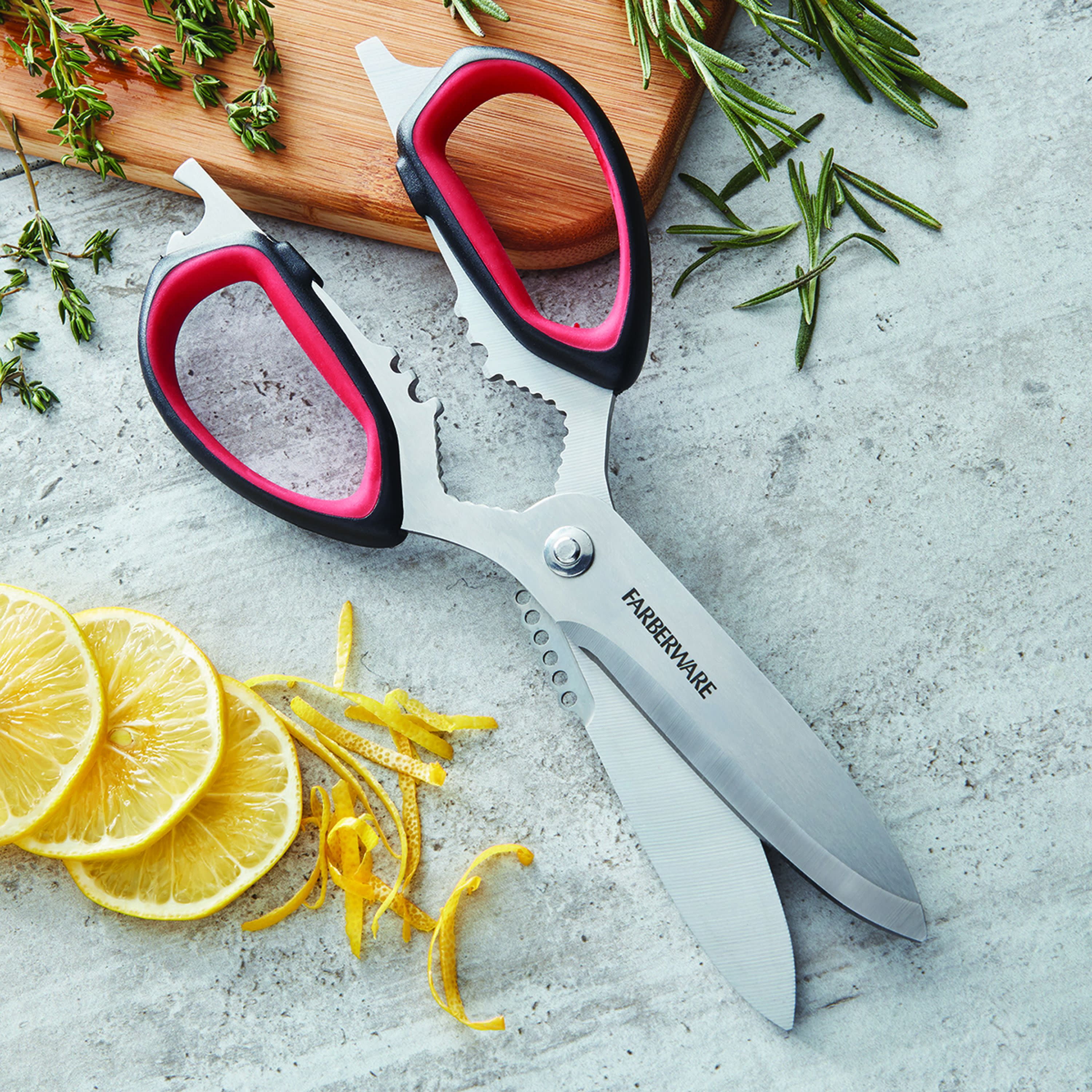 https://i5.walmartimages.com/seo/Farberware-Edgekeeper-10-in-1-Scissors-with-Magnetic-Holder-in-Red-and-Black_ed0d17b7-e3a5-4701-a494-112cbda949d4.ace3199f566d11bdca26530135d78eb7.jpeg