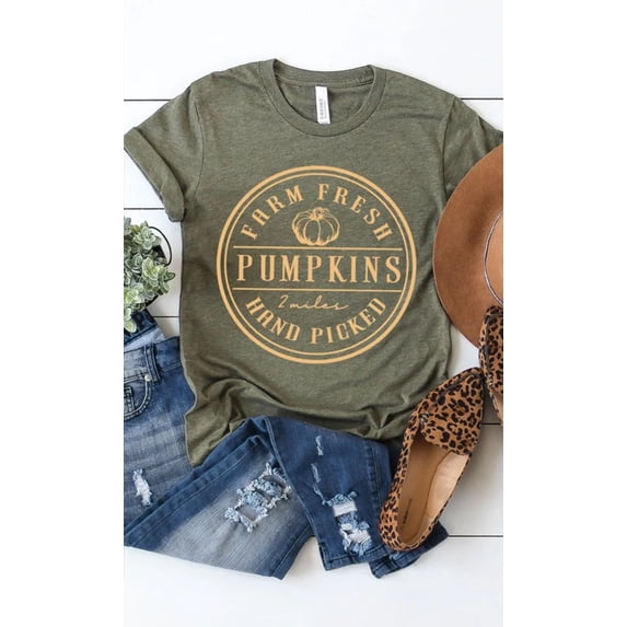 Farm Fresh Pumpkins Circle Graphic Tee T-Shirt