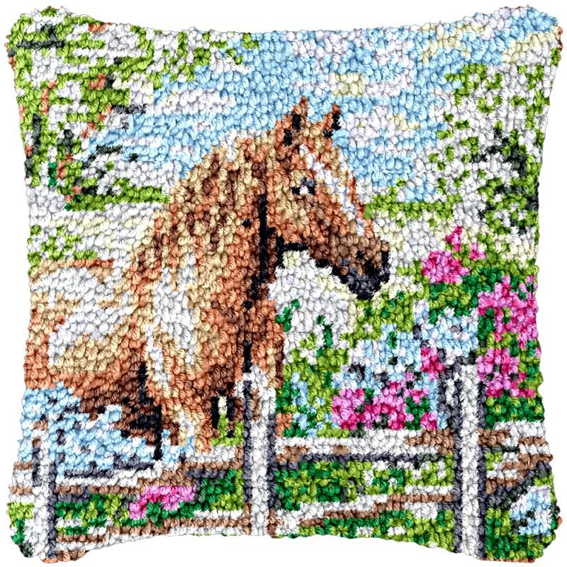 Farm House Horse Latch Hook Pillow Cover Kits for Needlework Cushion Throw Pillow Cross Stitch Crochet Hook Pillowcase Rug Kits Printed Canvas Crochet Yarn Kits Needlework 17'' X 17''