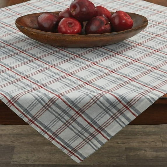 Farm Yard Table Topper