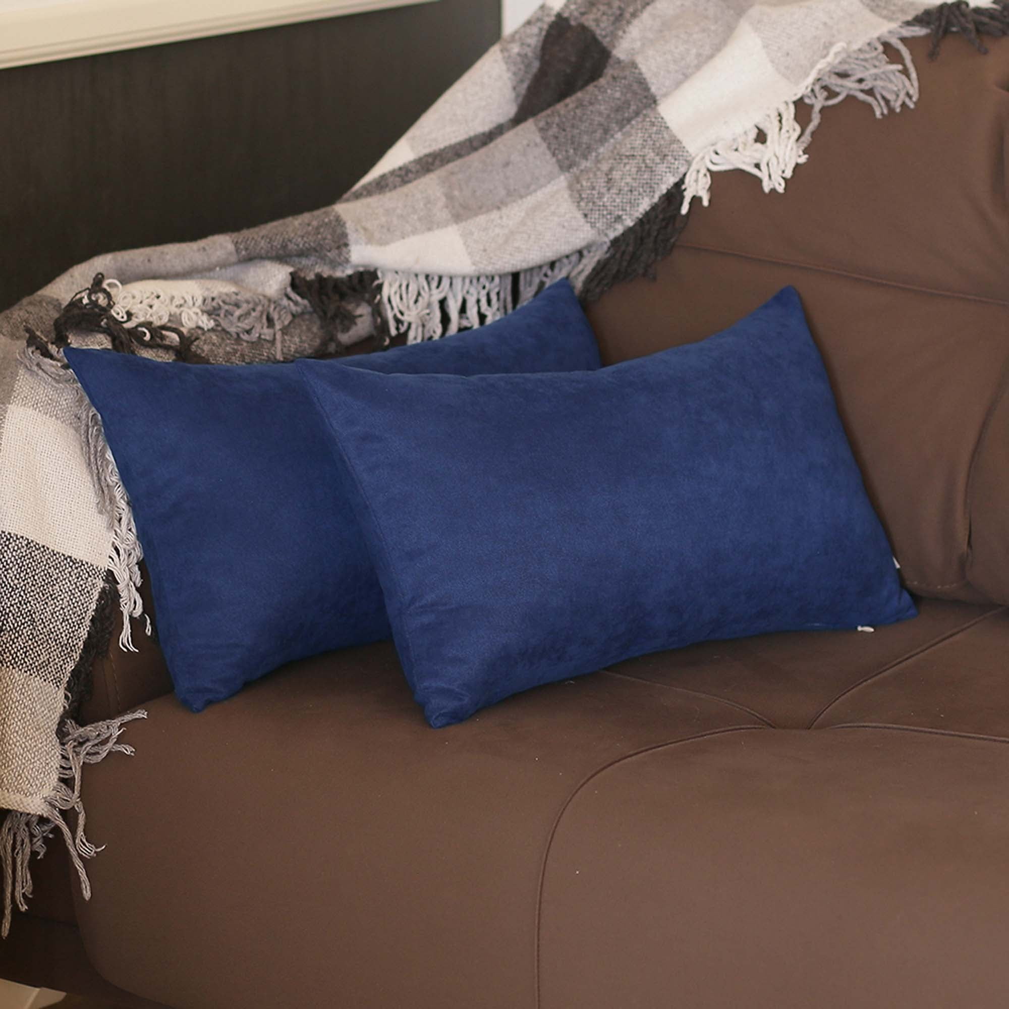 Farmhouse blue pillows hotsell