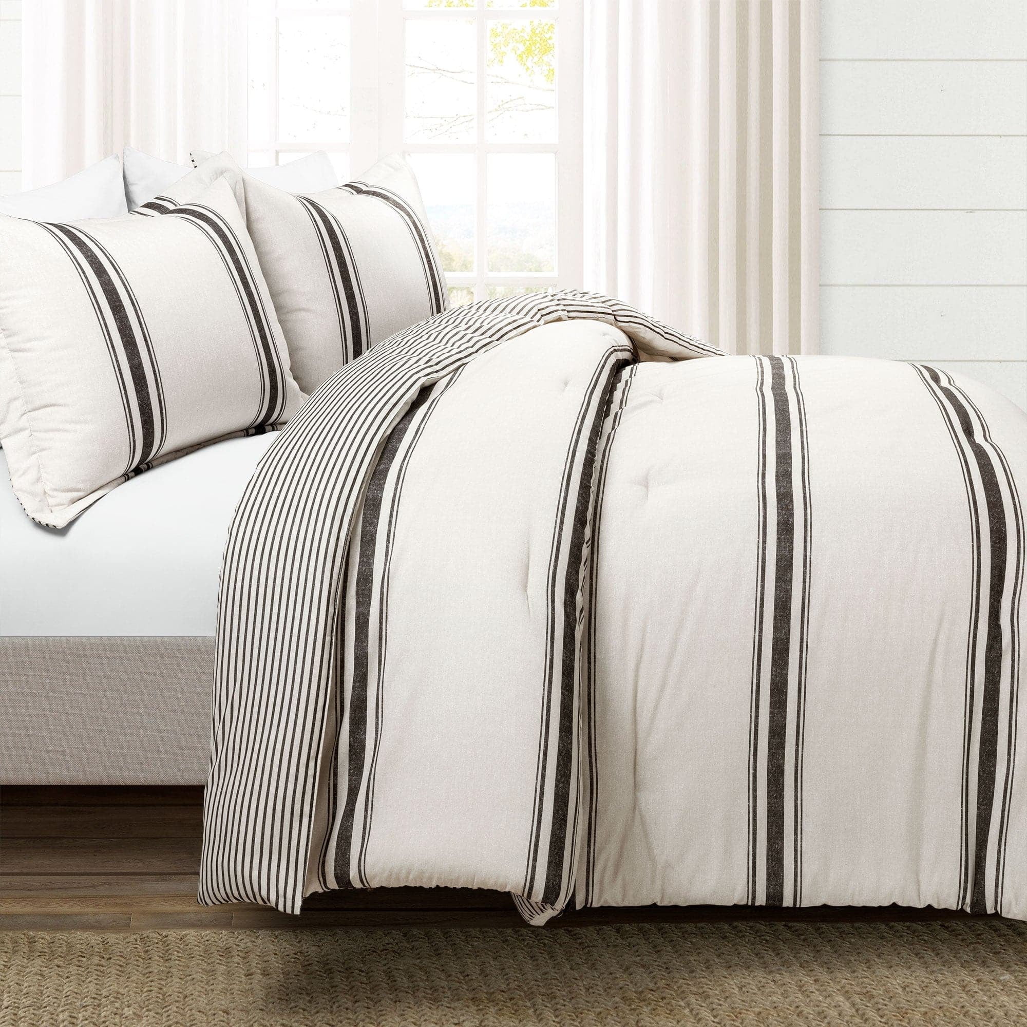 Lush Decor Farmhouse Stripe Comforter